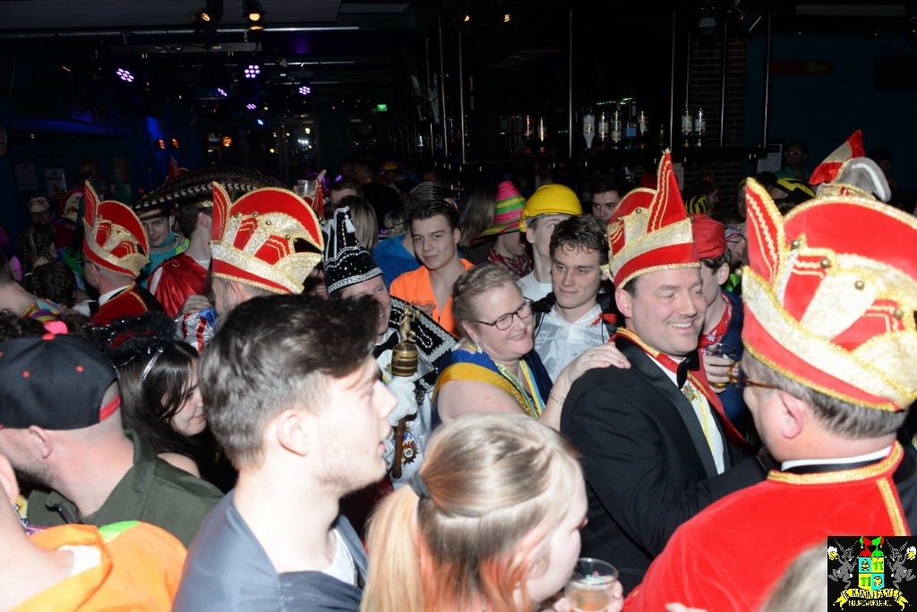 ../Images/Carnavals vrijdagavond in VdG 050.jpg